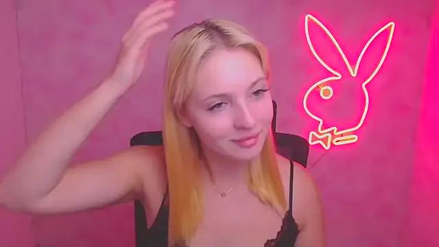 Milka_kiss_ from StripChat is Freechat