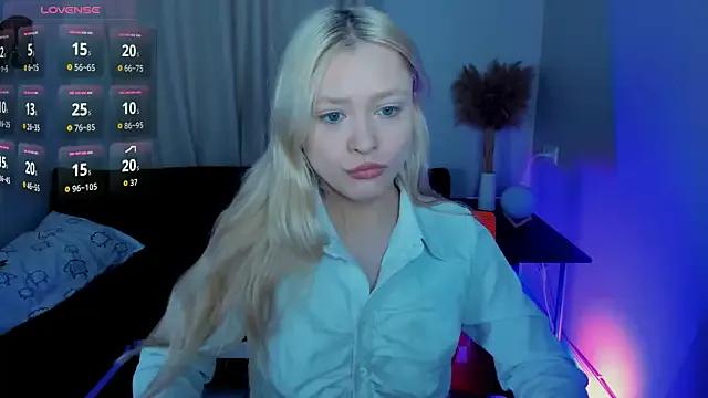 Millie_Vanillies from StripChat