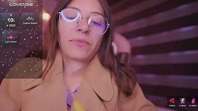 milly_kenner from StripChat
