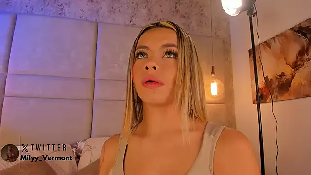 Mily_Vermont from StripChat is Freechat