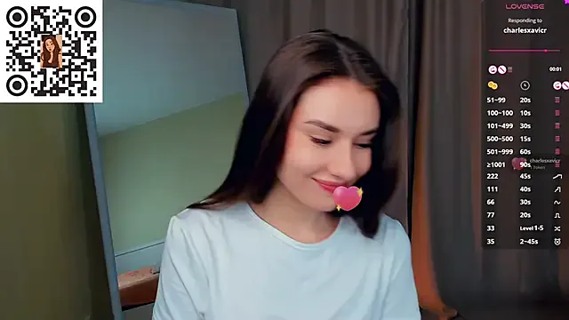 MinaRuzzo from StripChat is Freechat