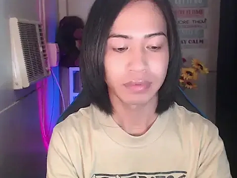 Miracle_TheBrat from StripChat is Freechat