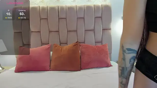 Girls: try live performances with matured performers, from dancing to quirks, in a variety of beautiful sex cams.