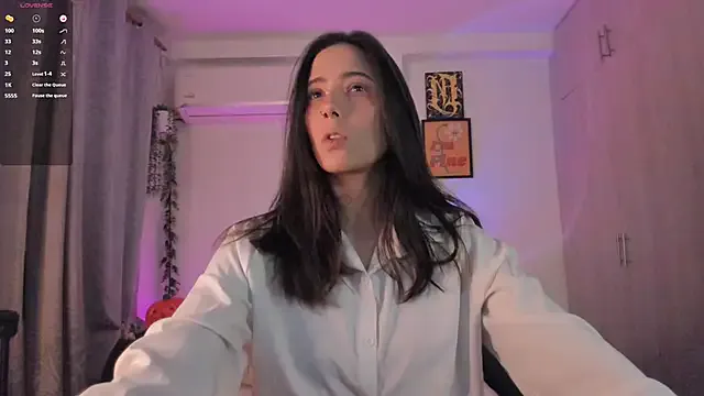 mishelkrave_ from StripChat is Freechat