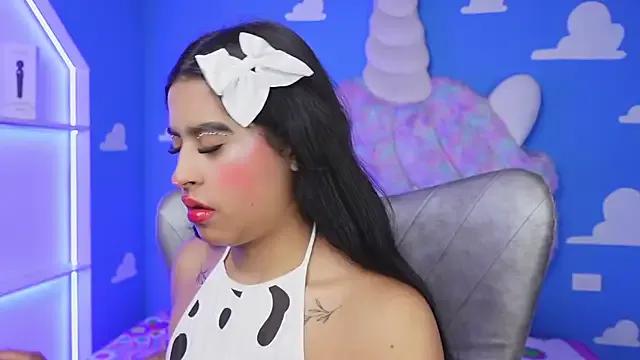 miss___anya from StripChat is Freechat