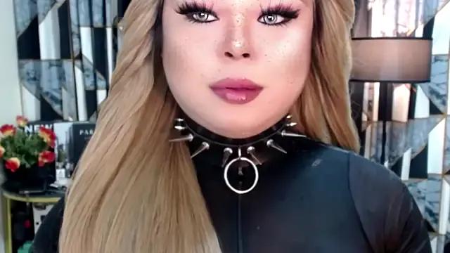 Mistress_CassieXX from StripChat is Freechat