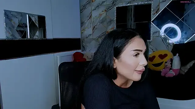 Girls: try live performances with matured performers, from dancing to quirks, in a variety of beautiful sex cams.