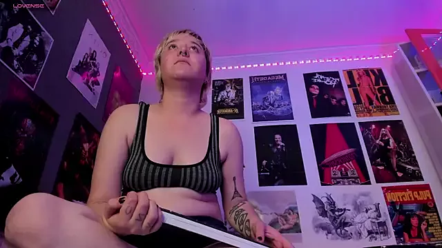 Girls: try live performances with matured performers, from dancing to quirks, in a variety of beautiful sex cams.