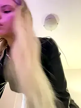 MistressMommyKate from StripChat is Freechat