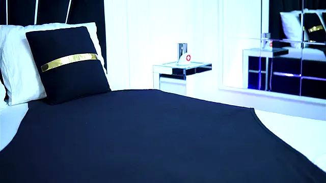 MistyWooods from StripChat is Freechat