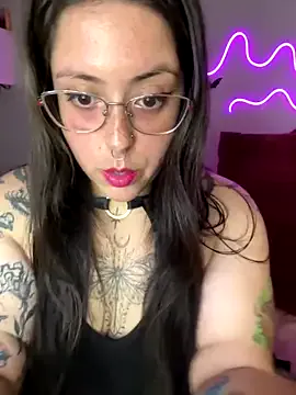 Mizztikaa from StripChat