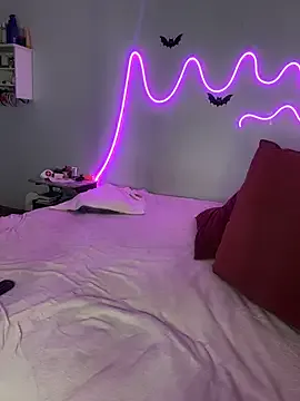 Mizztikaa from StripChat