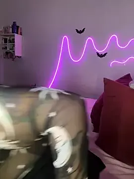 Mizztikaa from StripChat