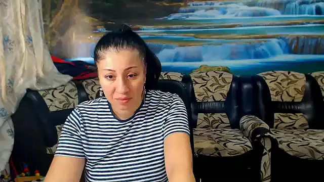 Girls: try live performances with matured performers, from dancing to quirks, in a variety of beautiful sex cams.