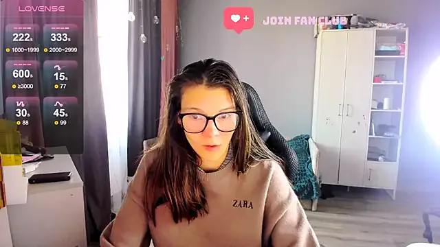 Girls: try live performances with matured performers, from dancing to quirks, in a variety of beautiful sex cams.