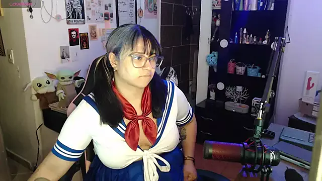 Girls: try live performances with matured performers, from dancing to quirks, in a variety of beautiful sex cams.