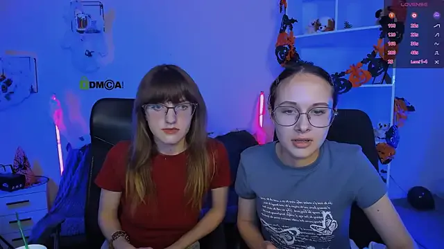 mona_cloud from StripChat is Freechat