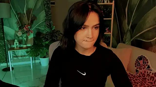 MonicaFarmer from StripChat is Freechat