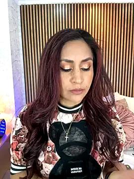 MonicaMoret from StripChat is Freechat