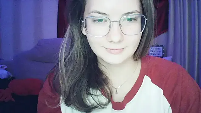 MoodieMira from StripChat is Freechat