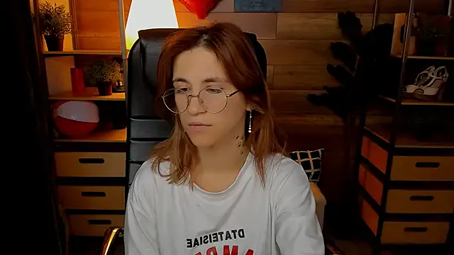 Girls: try live performances with matured performers, from dancing to quirks, in a variety of beautiful sex cams.