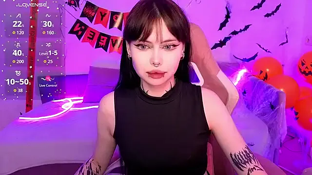 Morana_Batt from StripChat is Freechat