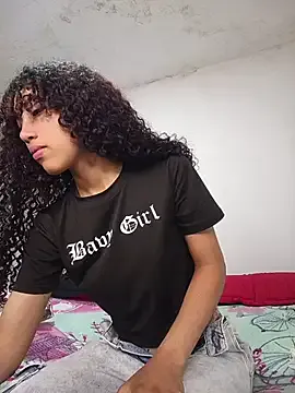 Morenblue from StripChat is Freechat