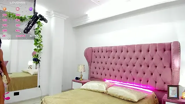 morgana_colens from StripChat is Freechat