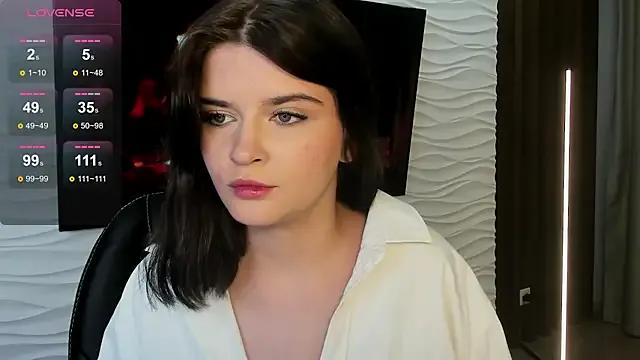 MoriGirl from StripChat is Freechat
