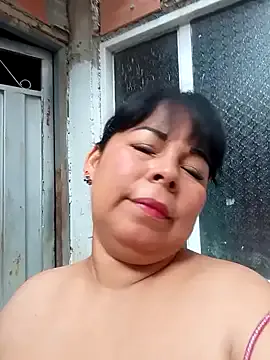 Mother-Big-tits from StripChat is Freechat