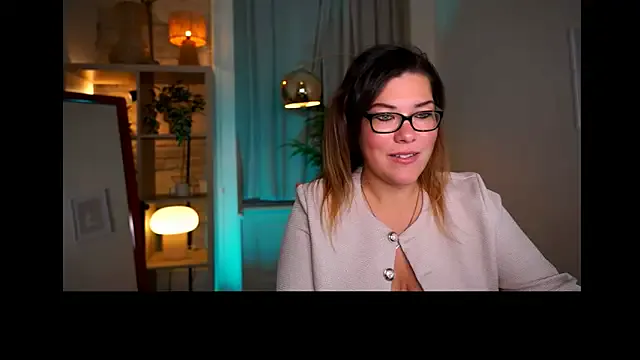 mrs_fllowerr from StripChat is Freechat