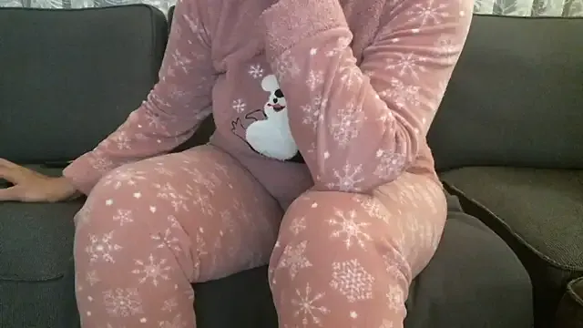 Mysteriouscouple001 from StripChat