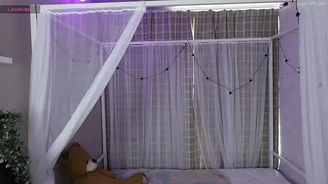 Mystic_blue from StripChat is Freechat