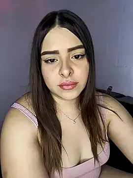 Nahomy_cm from StripChat is Freechat