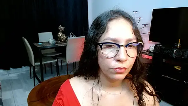 Naihroby from StripChat