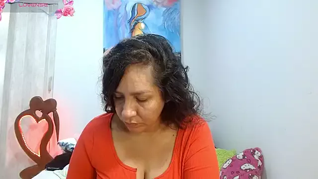 Naihroby from StripChat