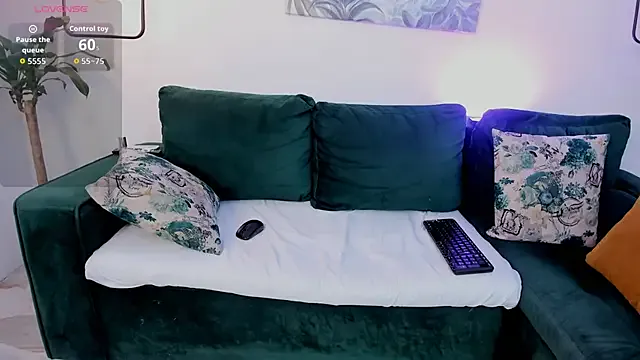 NairaSkye from StripChat is Freechat