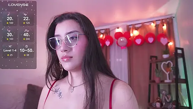 Nalia_adams from StripChat