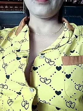Nana-bar from StripChat is Freechat