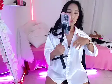 Girls: try live performances with matured performers, from dancing to quirks, in a variety of beautiful sex cams.