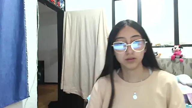 Nanilux from StripChat is Freechat