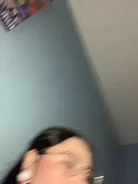 Naomii2 from StripChat is Freechat