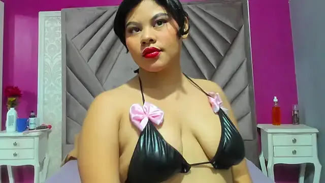 natasha_bigbooty from StripChat is Freechat