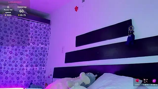 Girls: try live performances with matured performers, from dancing to quirks, in a variety of beautiful sex cams.