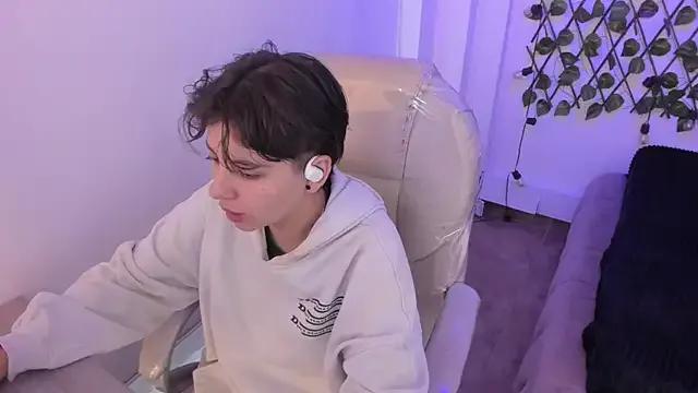 Nathaly_ds from StripChat is Freechat