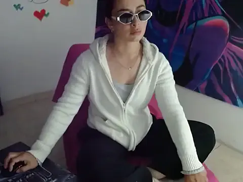 Girls: try live performances with matured performers, from dancing to quirks, in a variety of beautiful sex cams.