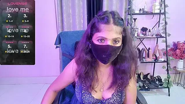 Naughty_nightz from StripChat is Freechat