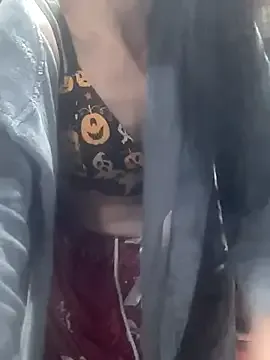 NaughtyNewGirl from StripChat is Freechat