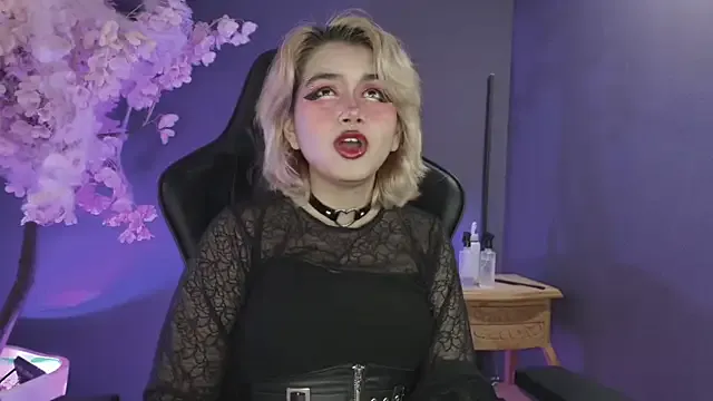 Navier__ from StripChat is Freechat