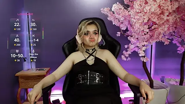 Girls: try live performances with matured performers, from dancing to quirks, in a variety of beautiful sex cams.